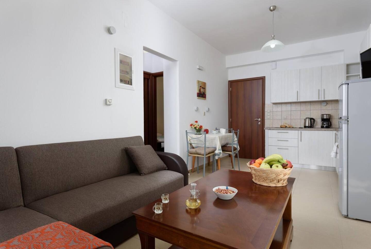 Sofia Apartment, With Sea & Mountain View Kalamaki  Ngoại thất bức ảnh
