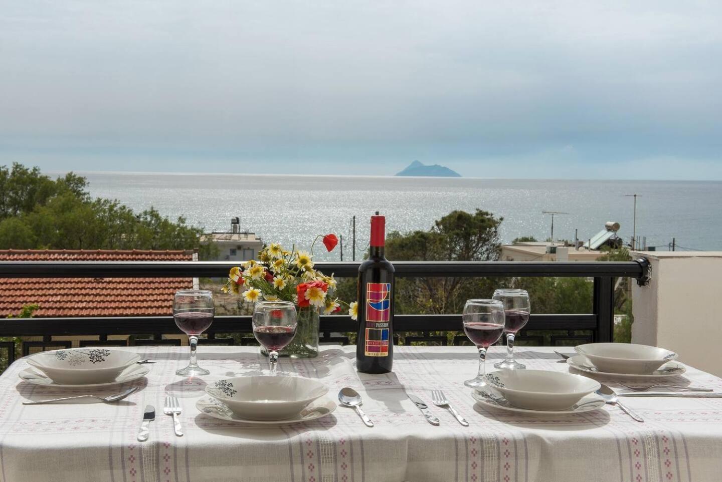 Sofia Apartment, With Sea & Mountain View Kalamaki  Ngoại thất bức ảnh